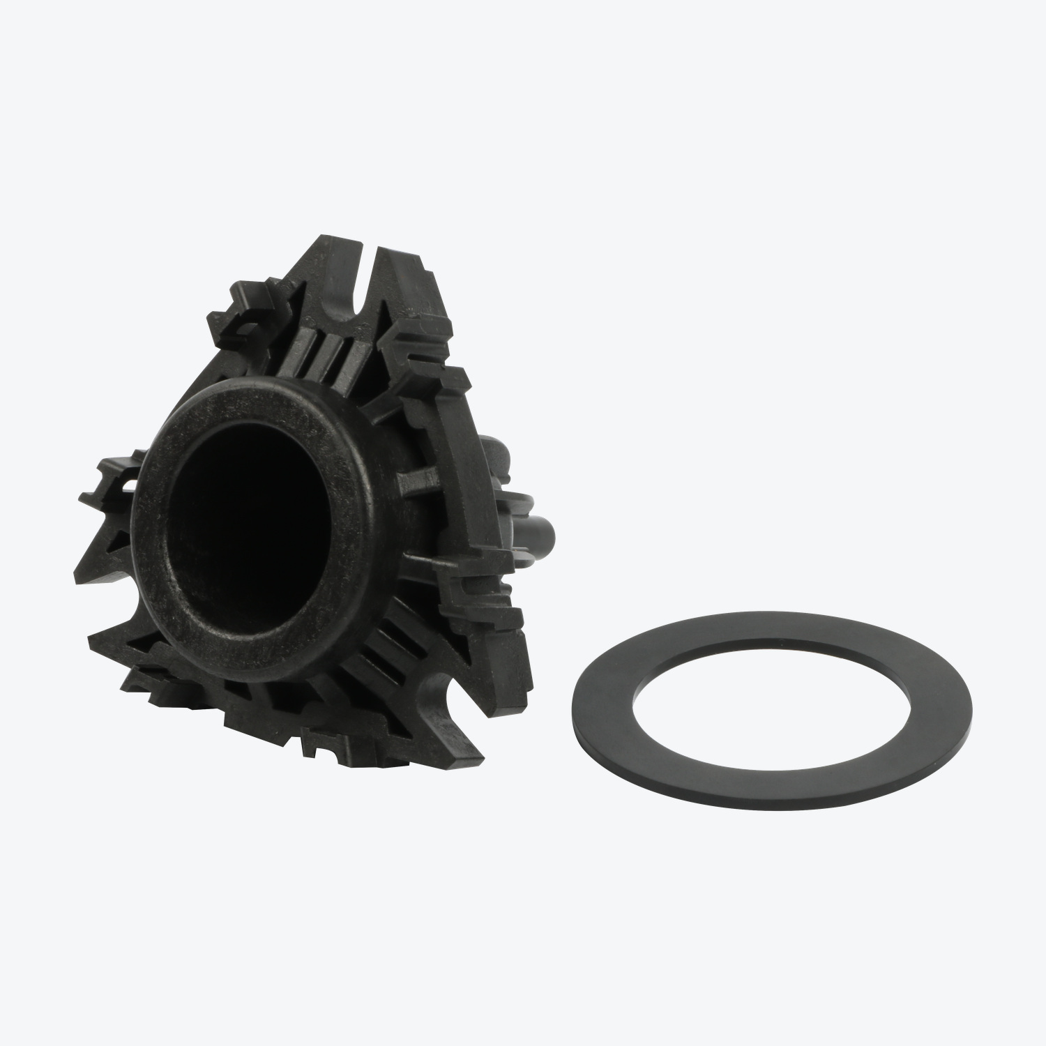 Tri-clamp bushing well for transformer sidewall review
